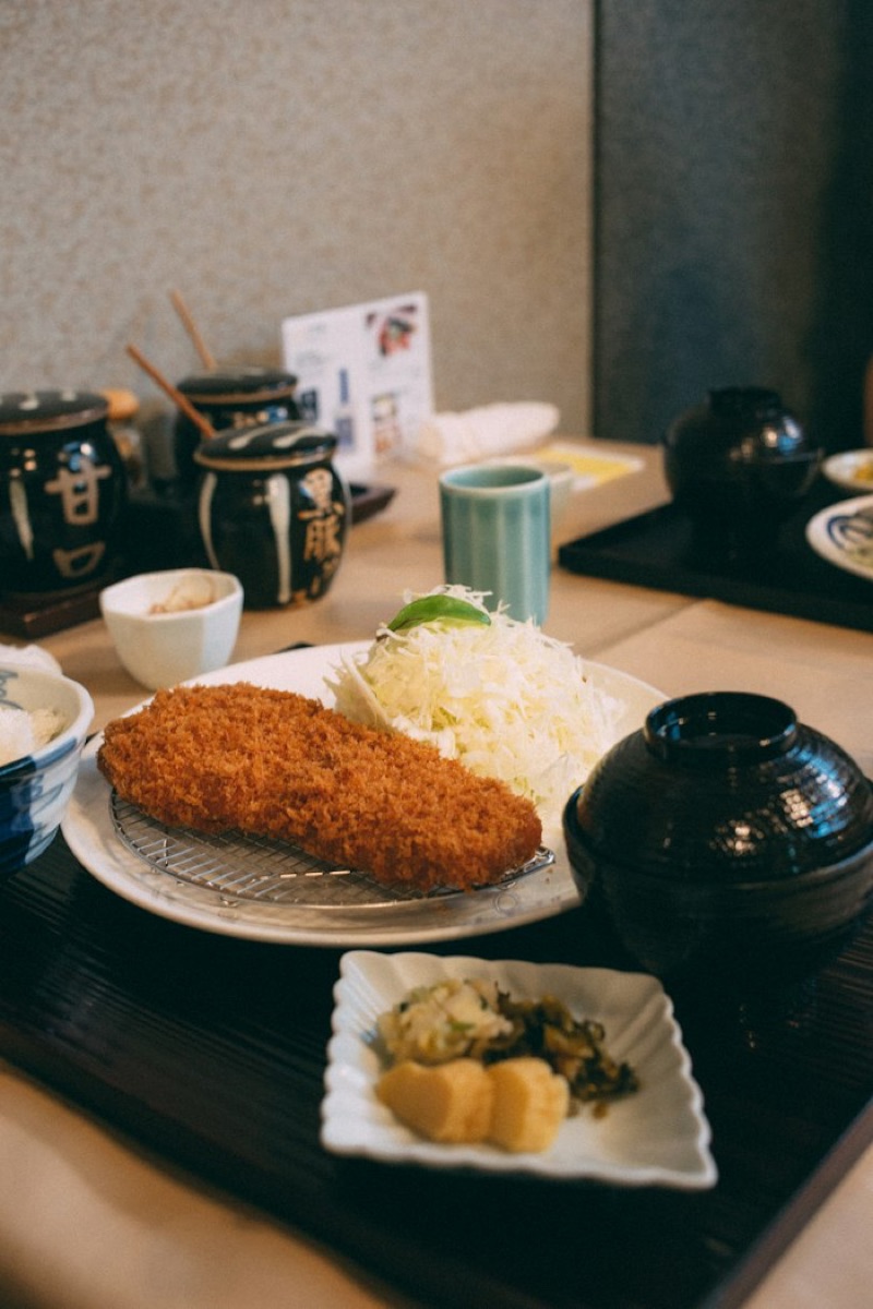 ロースかつ定食